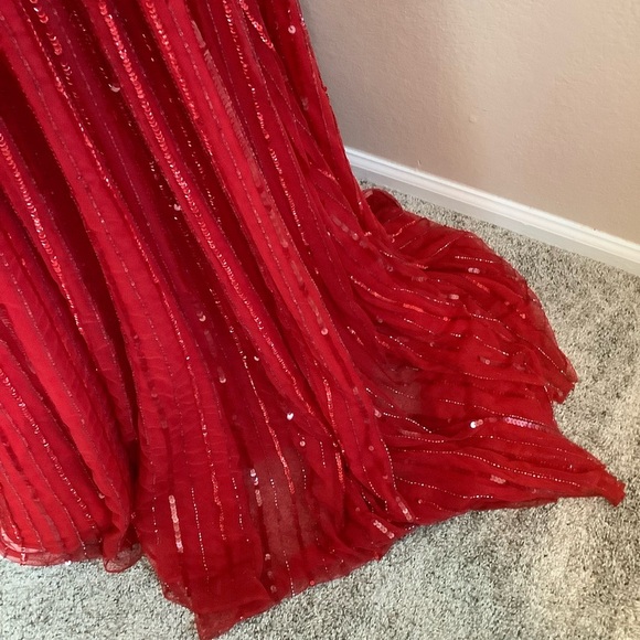 Mac Duggal 4961D Red Sequin Evening Gown - Picture 9 of 12